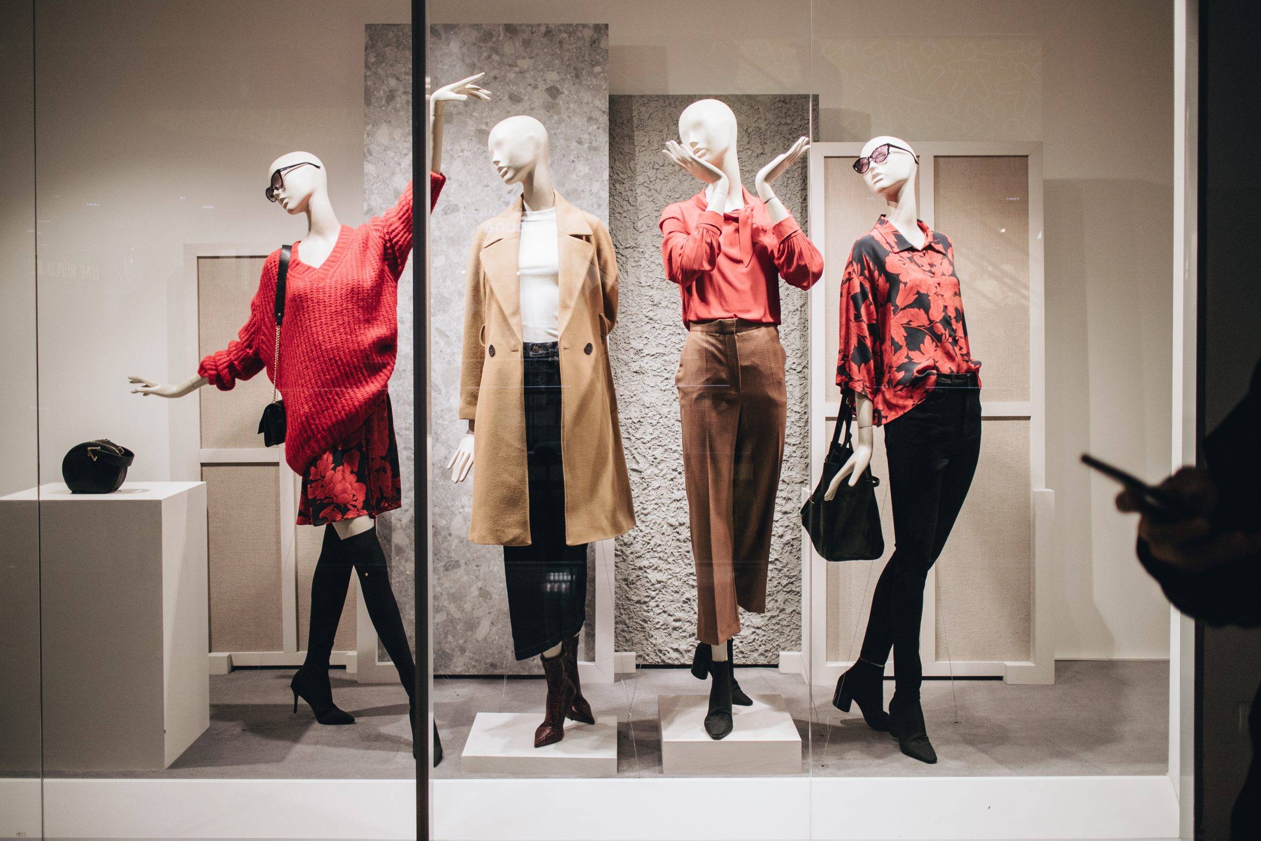 Visual Merchandising for High Street Vs High-End Retailers