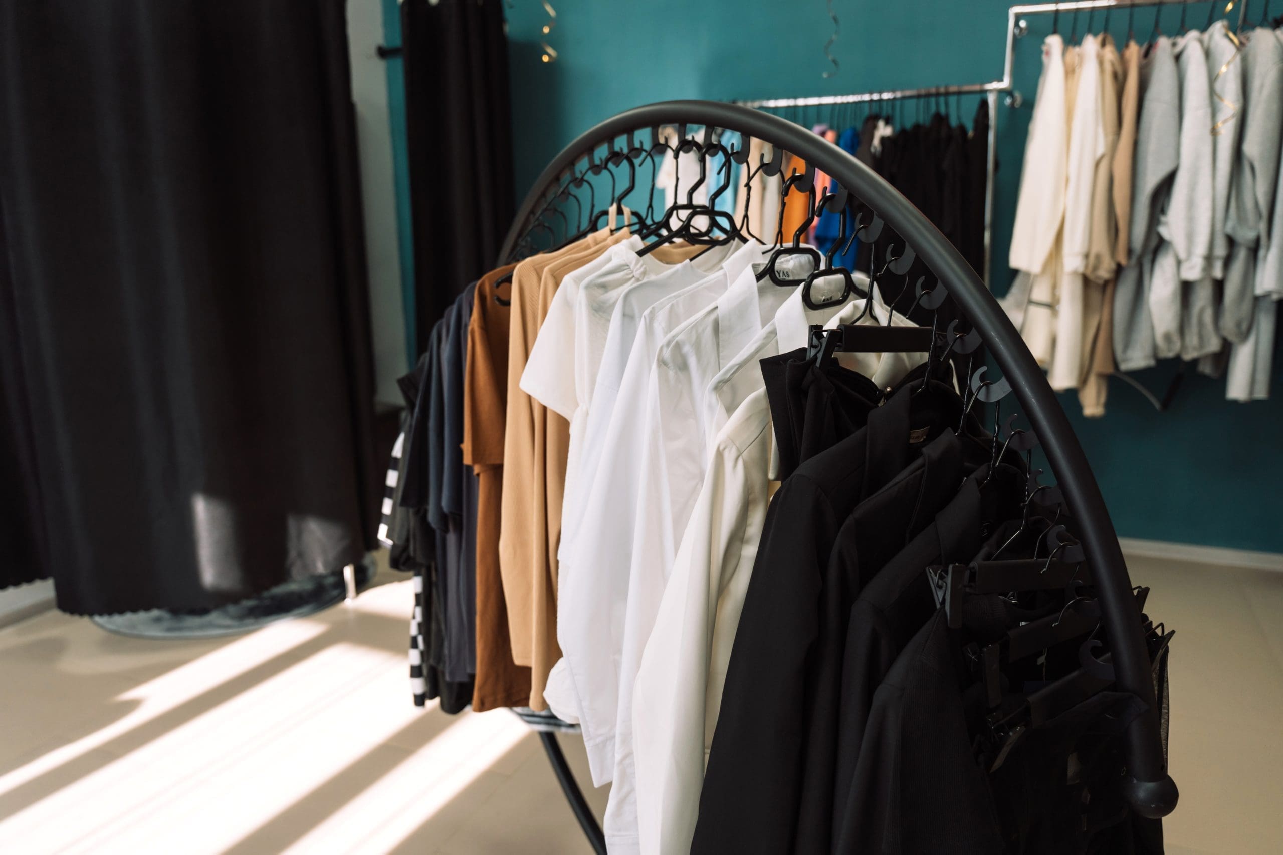 Clothes Rails: A Guide to This Essential Retail Display Item