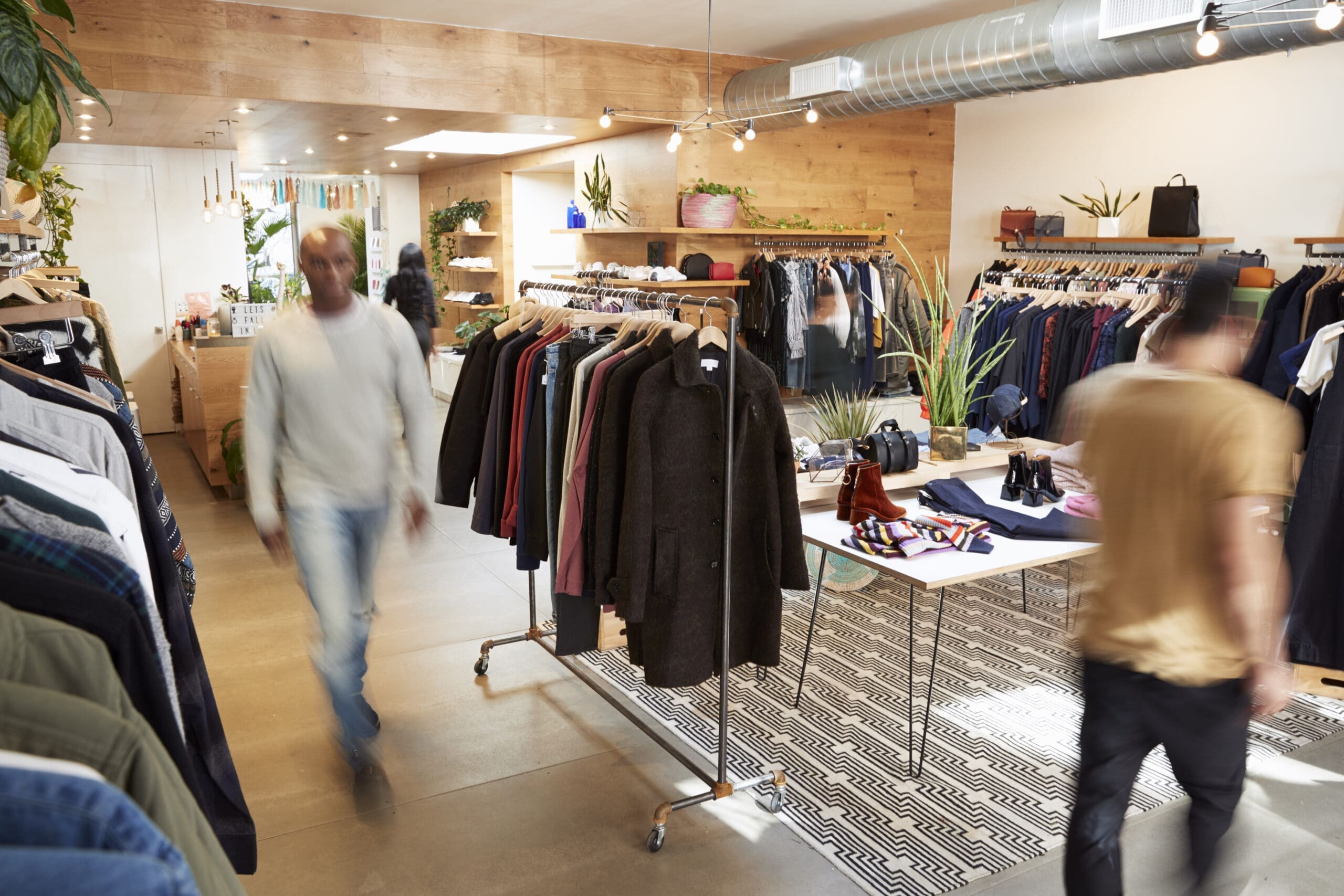 What You Need to Know About Retail: Current Market Dynamics and 2024 Trends